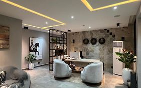 Zero Degrees Hotel